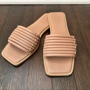 Like-New Dolce Vita NYX Sandal